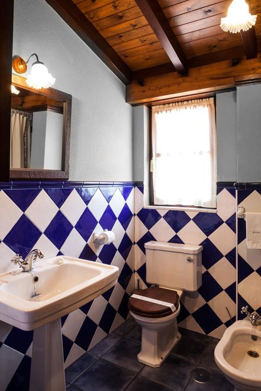 Hotel Restaurante Cabo Vidio Oviñana الغرفة الصورة