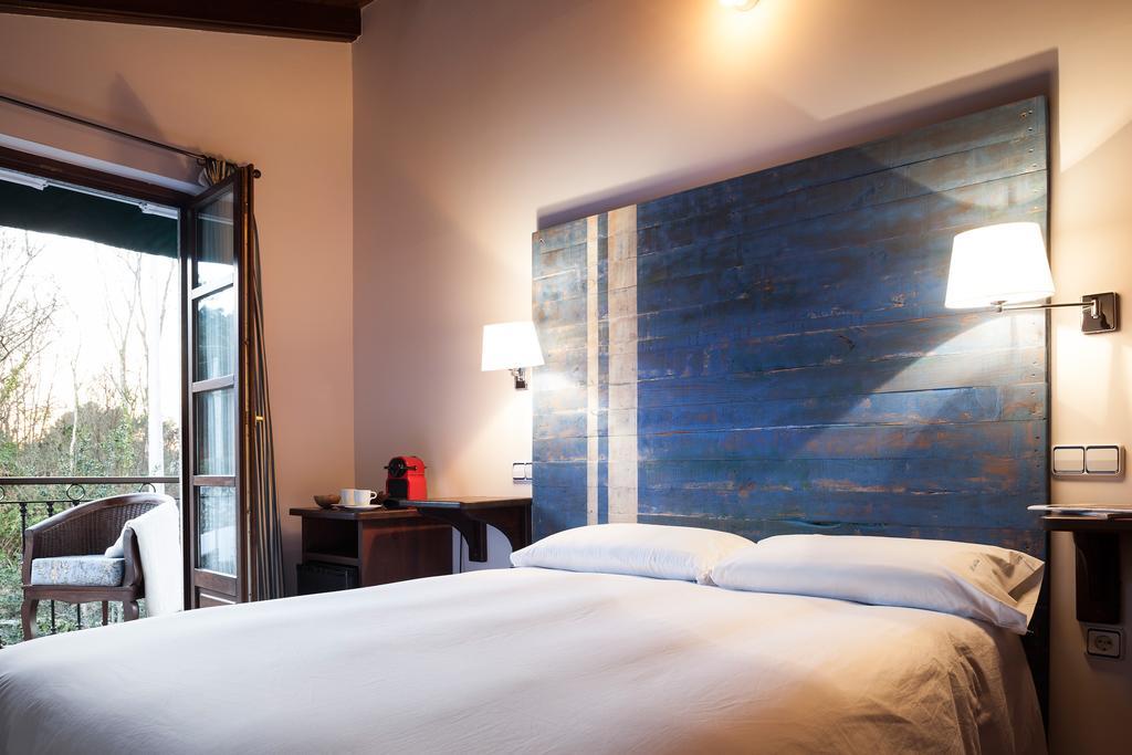 Hotel Restaurante Cabo Vidio Oviñana الغرفة الصورة
